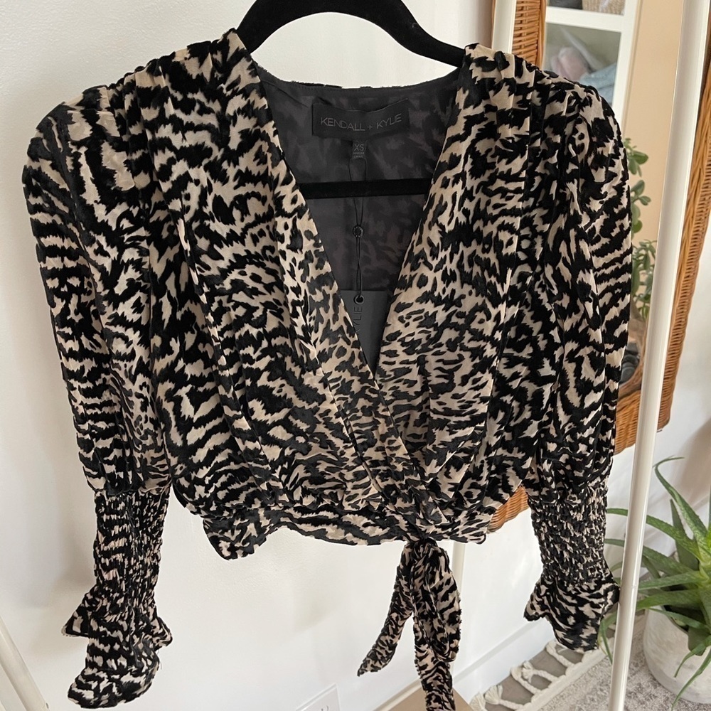 Kendall + Kylie Wrap Top - XS